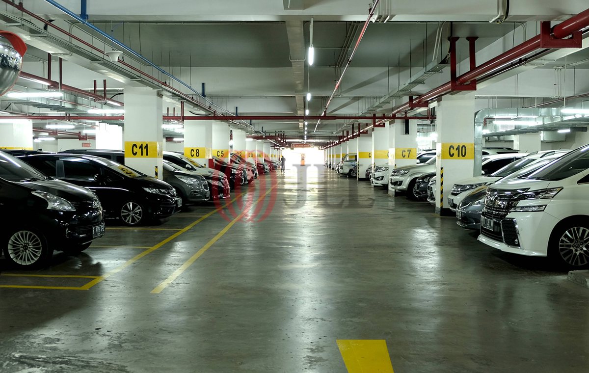 Underground parking weak coverage scenario